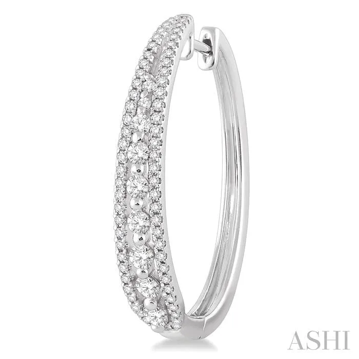 1 Ctw Round Cut Diamond Earrings in 14K White Gold
