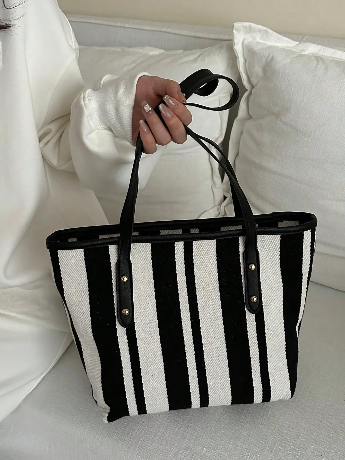 1pc Simple Black Nylon Butterfly Print Rivet Decor Large Capacity Tote Shoulder Handbag For Women