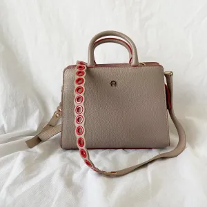 Aigner Cybill dusty beige tote bag red trim with studded strap