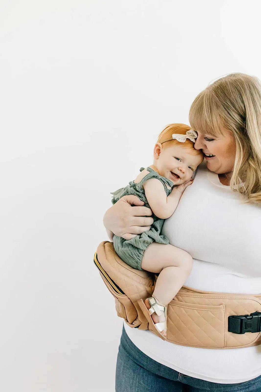 Baby Hip Carrier by Tushbaby