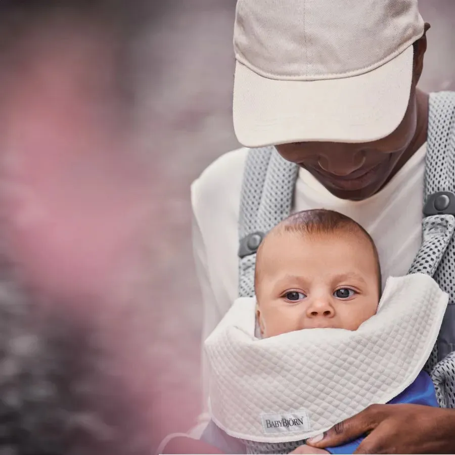 BabyBjorn Bib For Baby Carrier 2-Pack Mini And Move (White)