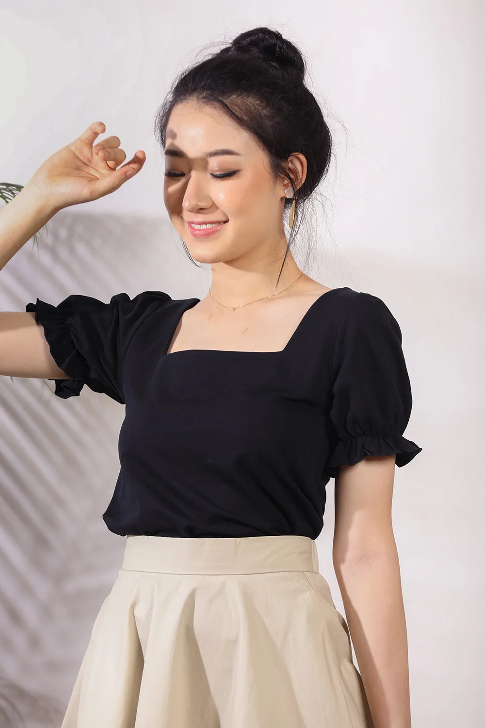 Calle Top in Black