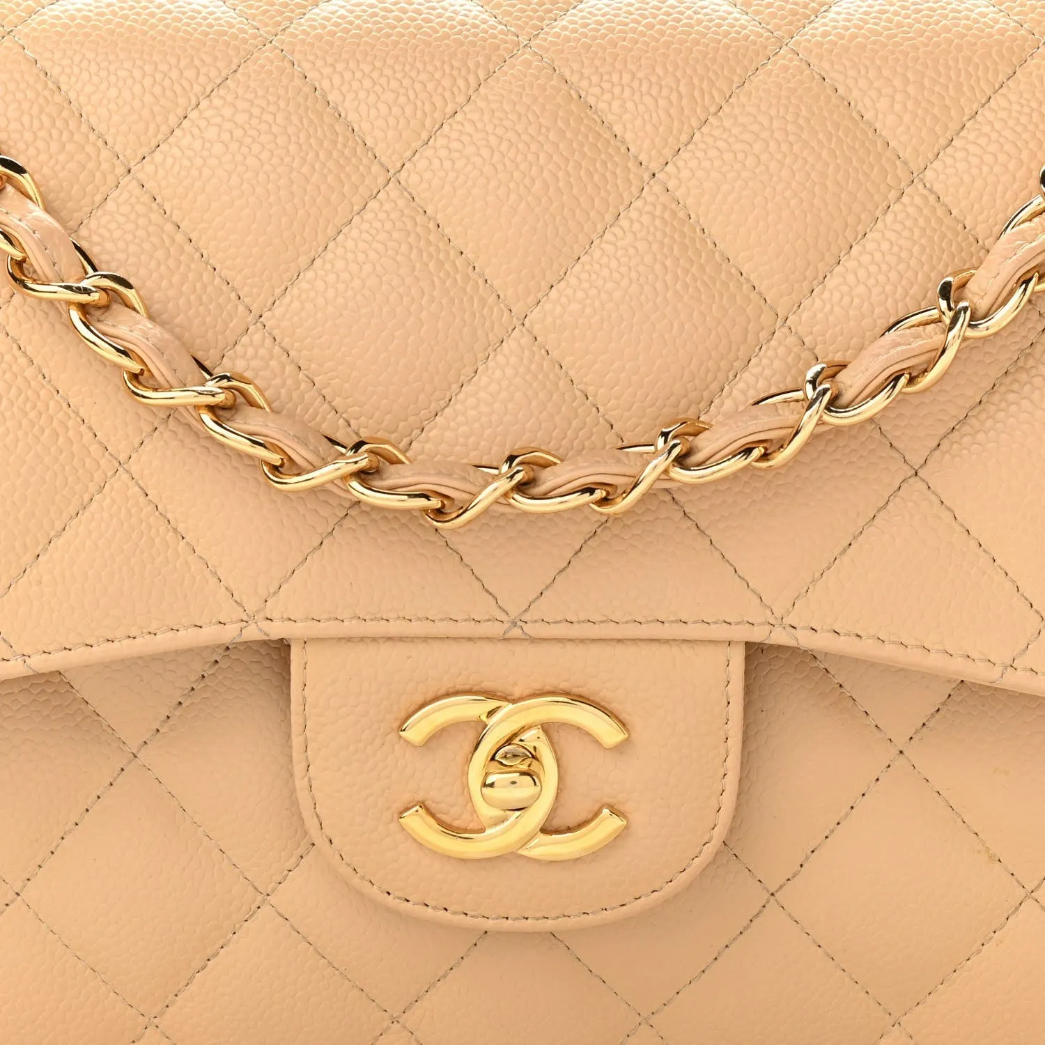 CHANEL JUMBO DOUBLE FLAP BAG