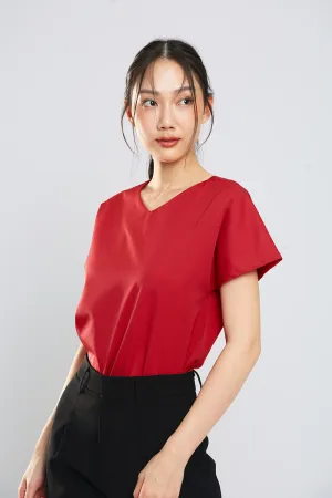 Danna V-Neck Top in Brick Red