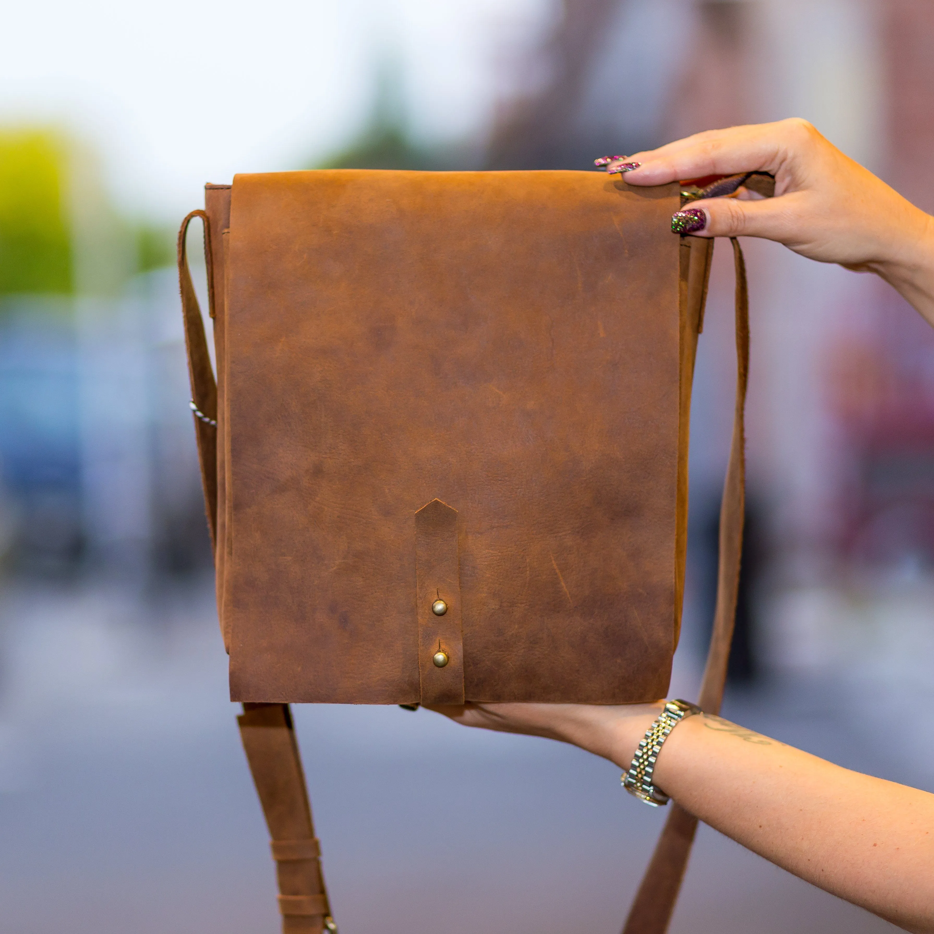 Furman Studded Messenger