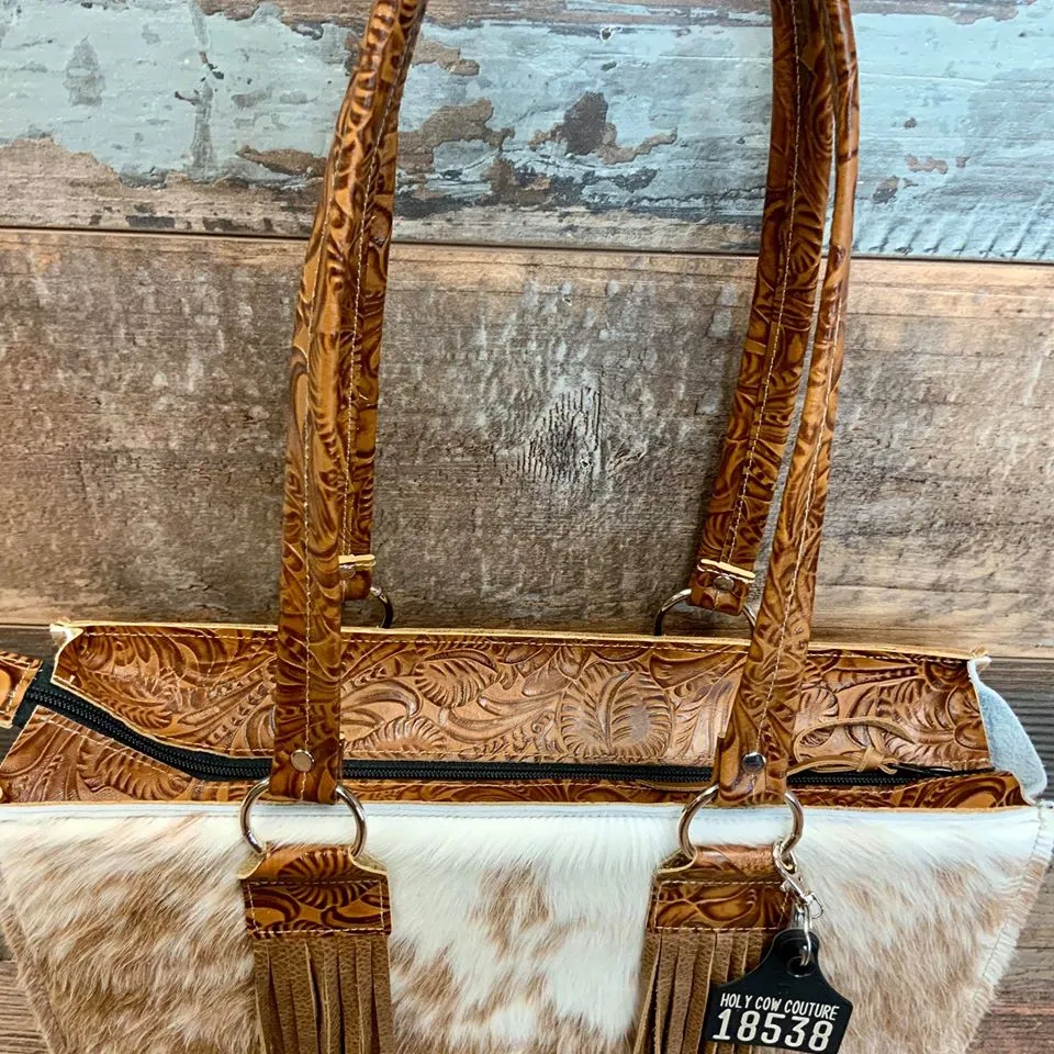 Get Outta Town Tote - #18538
