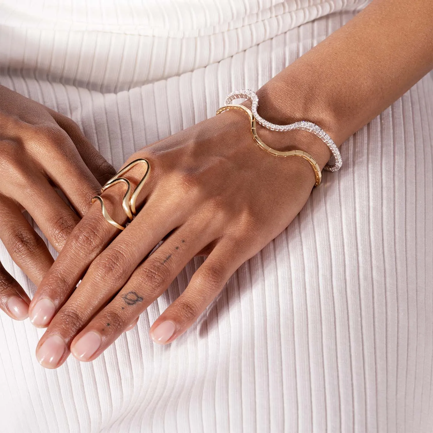 Halo Ring | Yellow gold