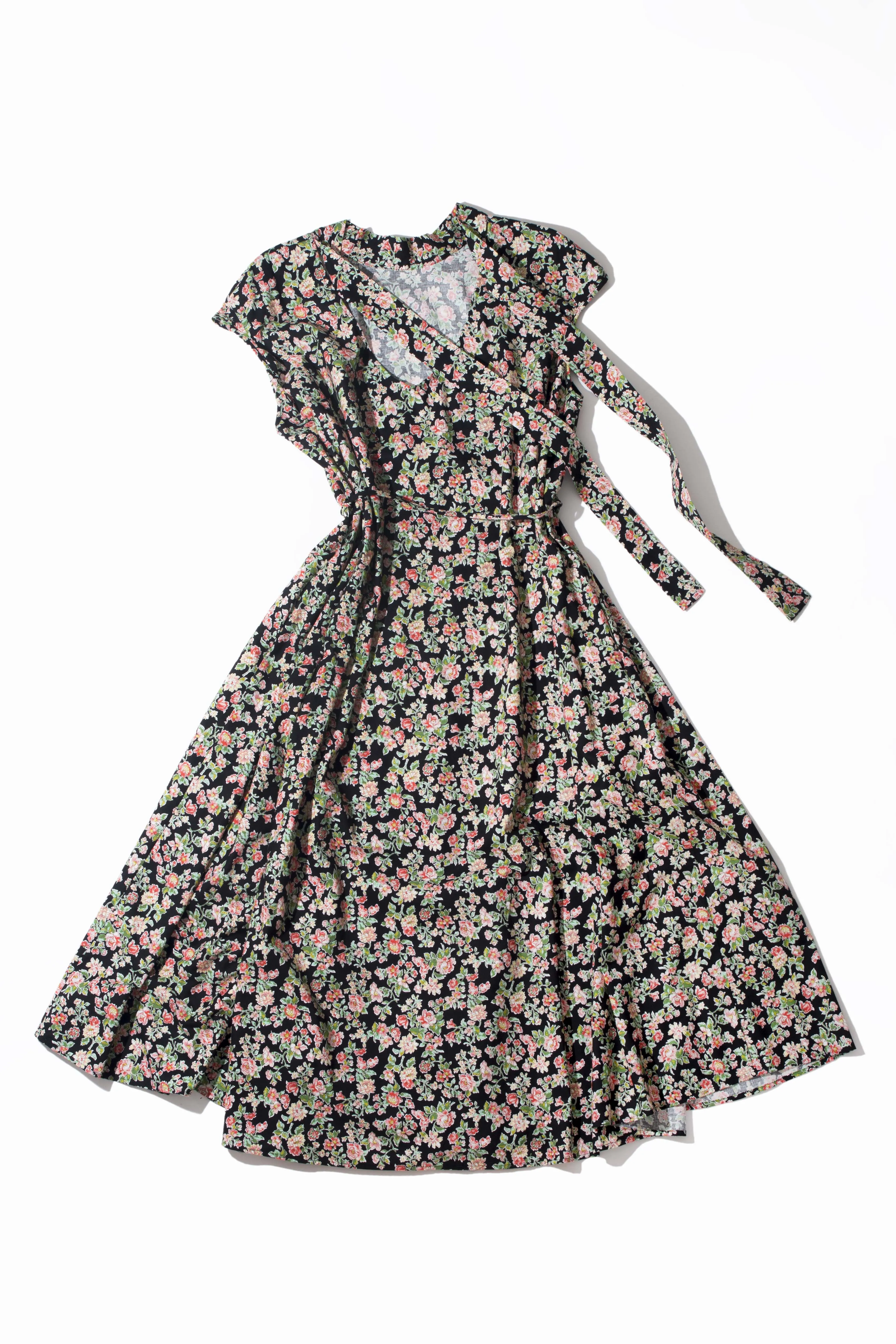 Herodias dress, black luminous bloom