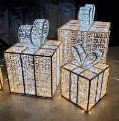 ILLUMINATED GIFT BOX