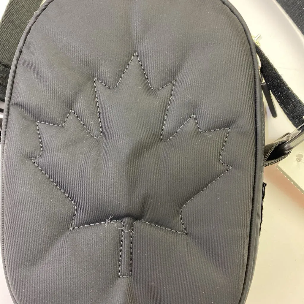 Lululemon Canada phone bag