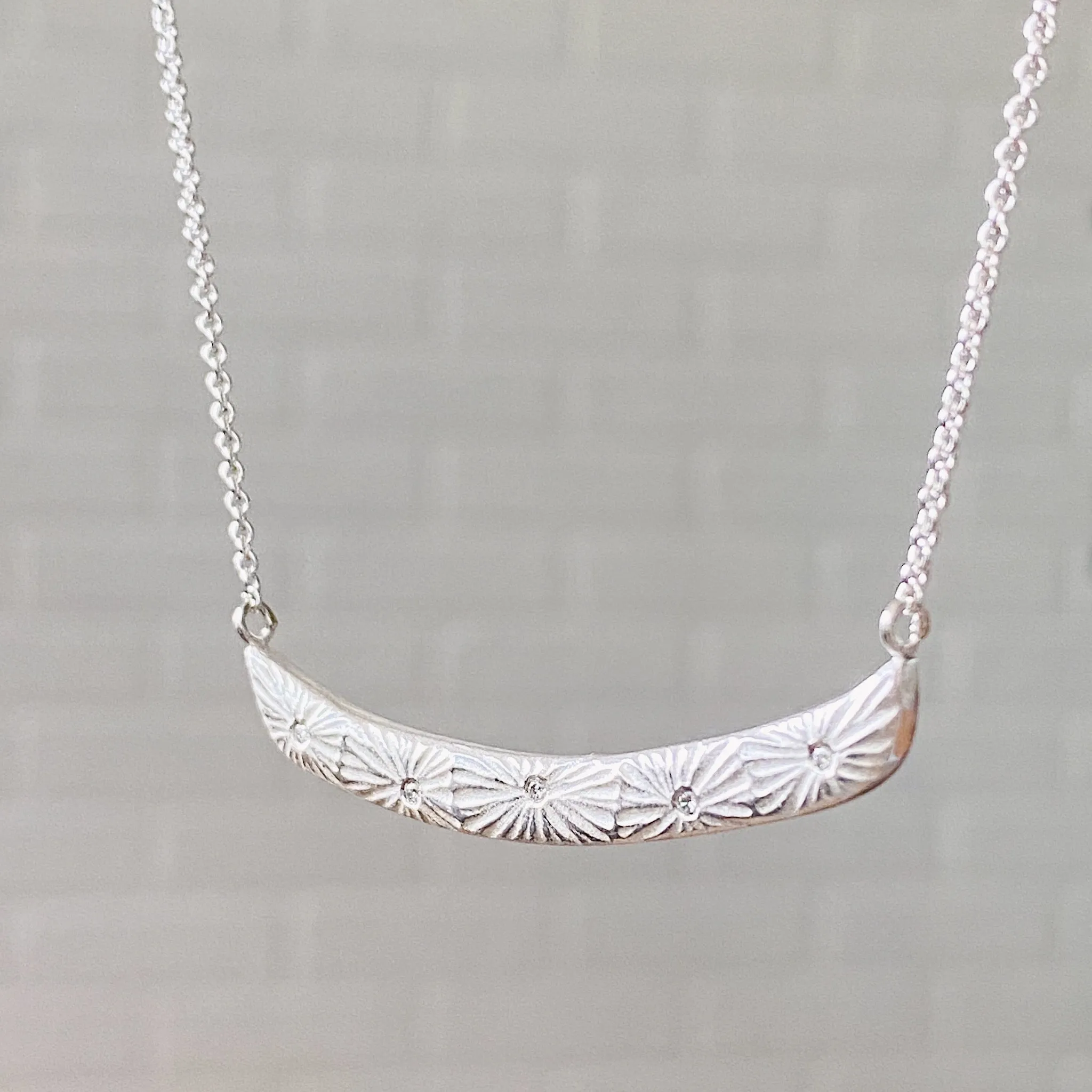 Luminous Bar Necklace