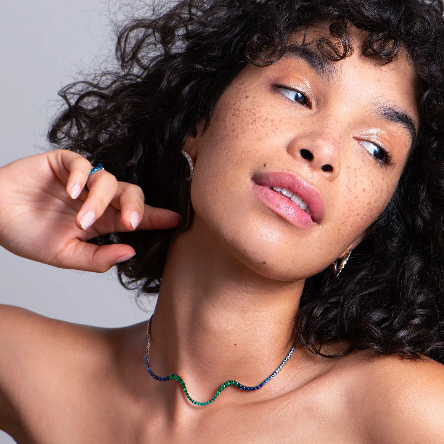 Radiant Choker | Half emeralds and sapphires