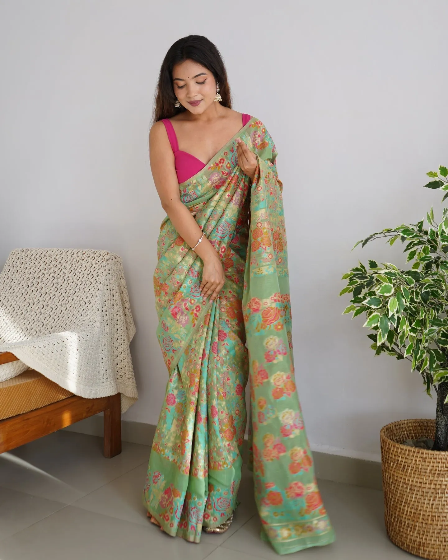 Resplendent Pista Pashmina saree With Breathtaking Blouse Piece