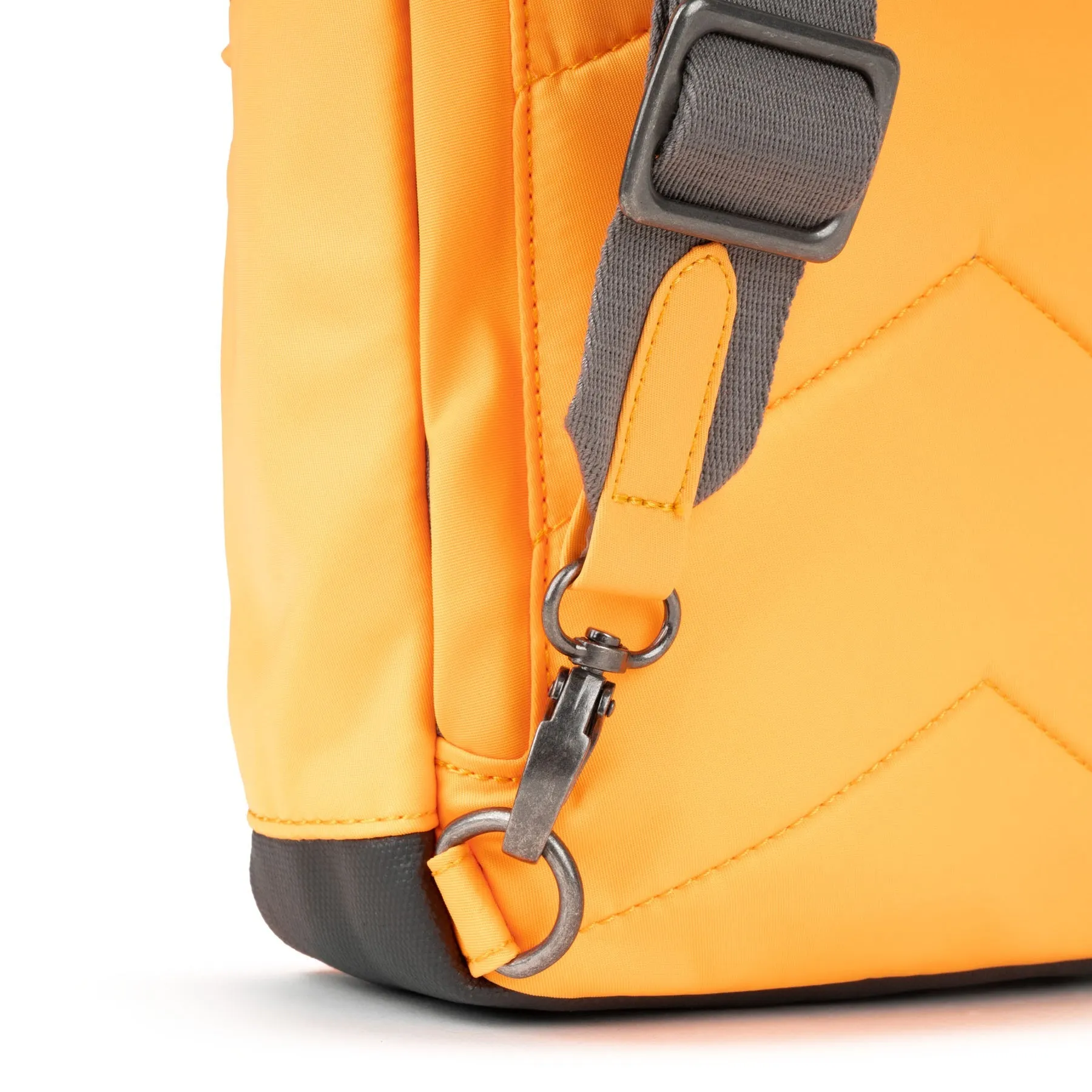 ROKA Willesden B Large Recycled Nylon Bag - Sorbet
