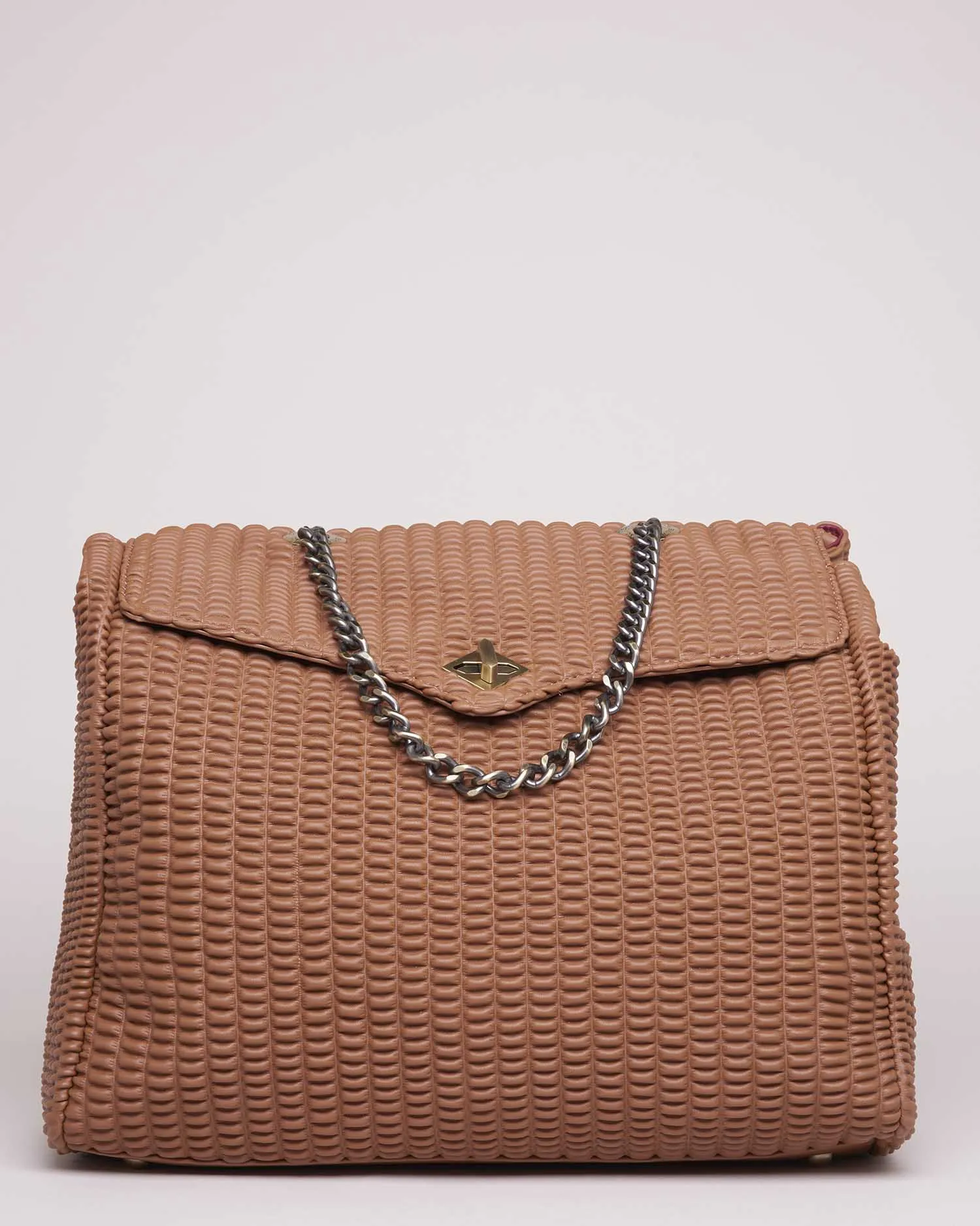 Tote bag honeycomb effect