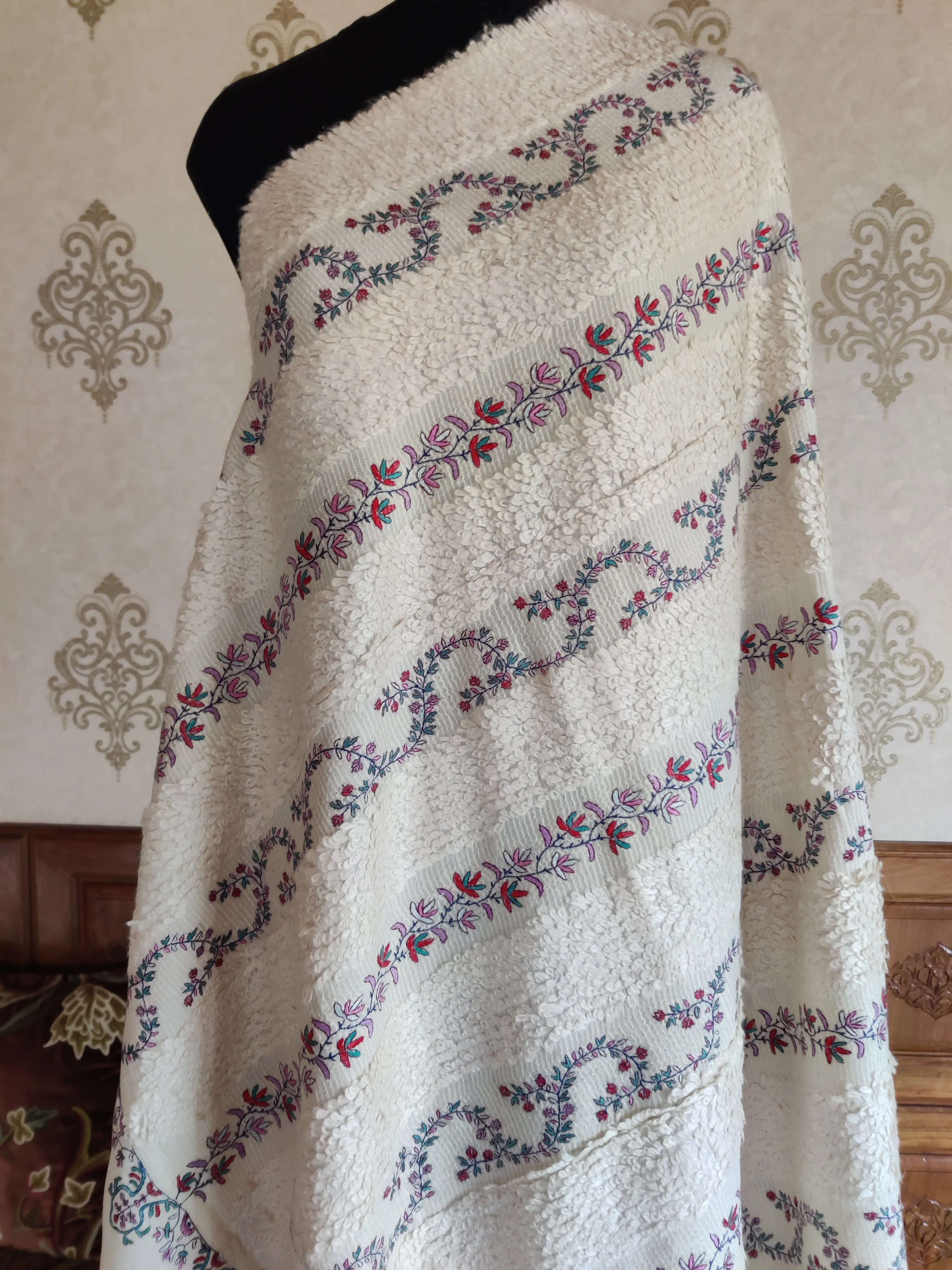 Zarif-e-Gulbahar Pure Pashmina Shawl with Sozni Embroidery
